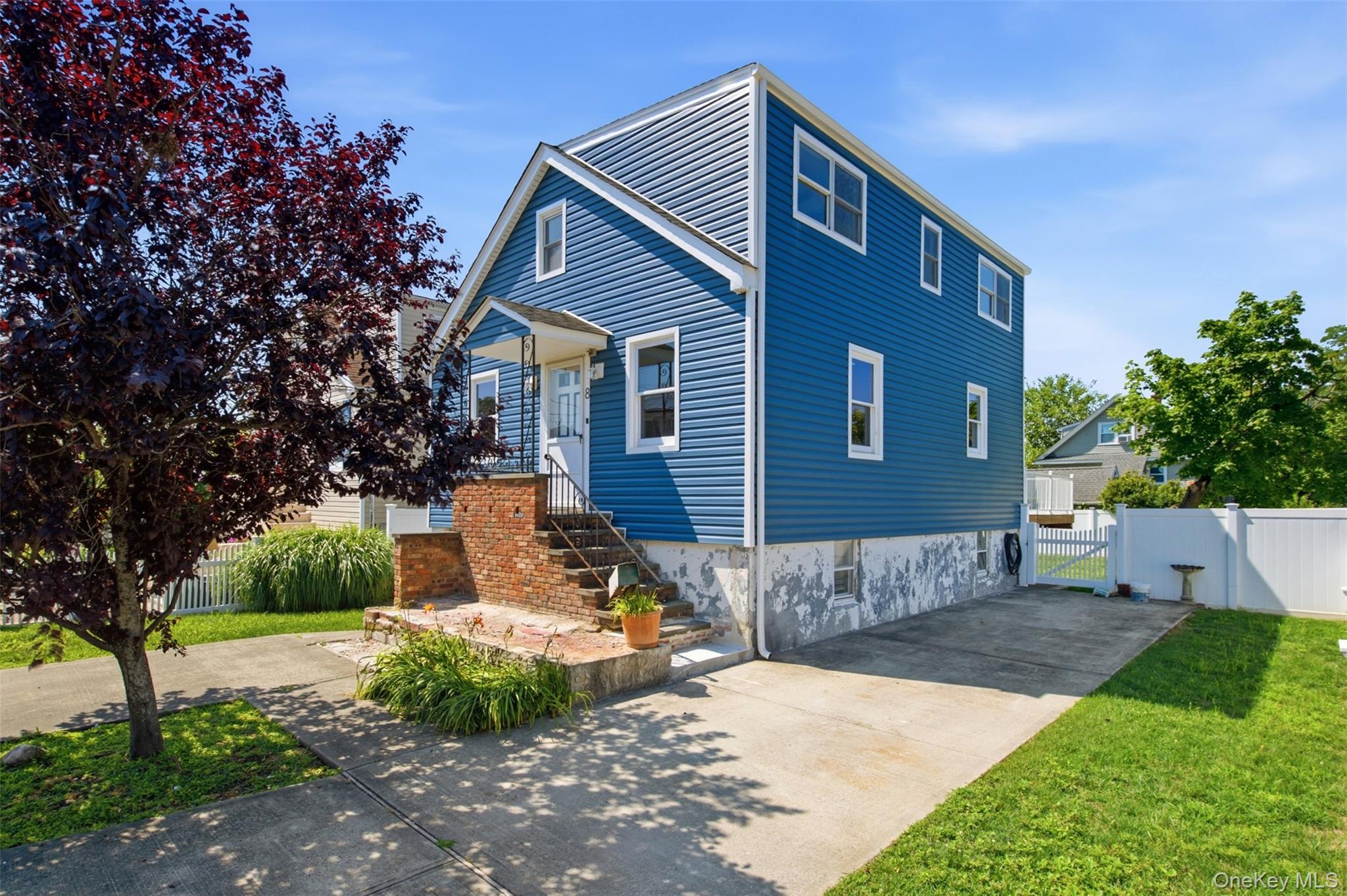 8 5th Street – For Sale photo 6