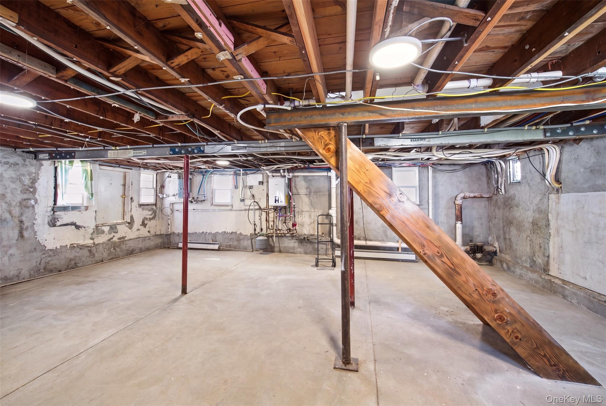 8 5th Street – For Sale photo 21
