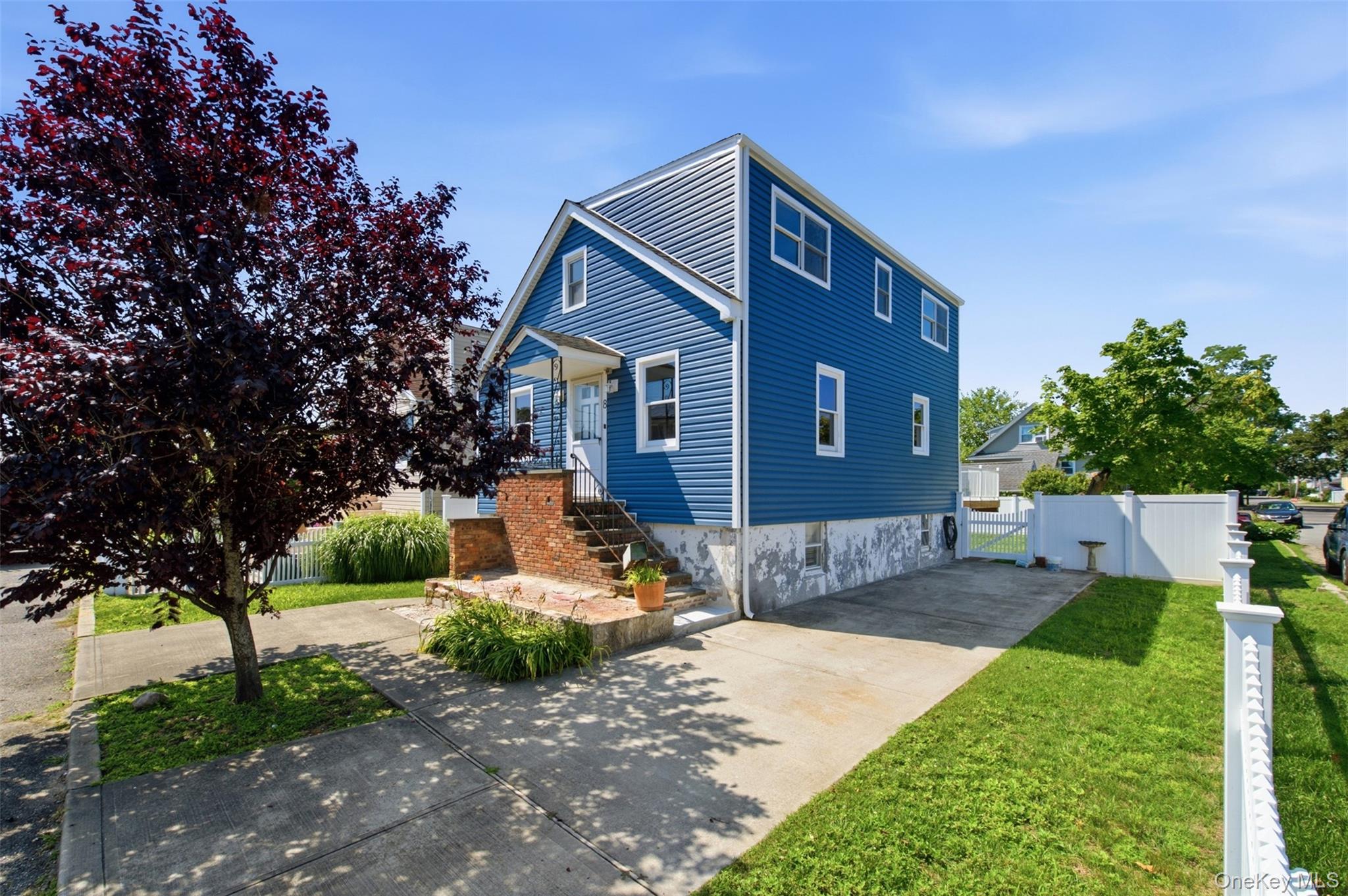 8 5th Street – For Sale photo 7