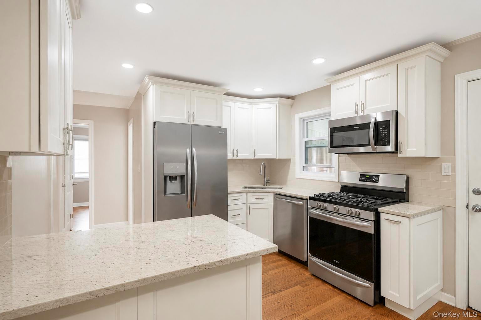 52 E Fenimore Street – For Sale photo 2