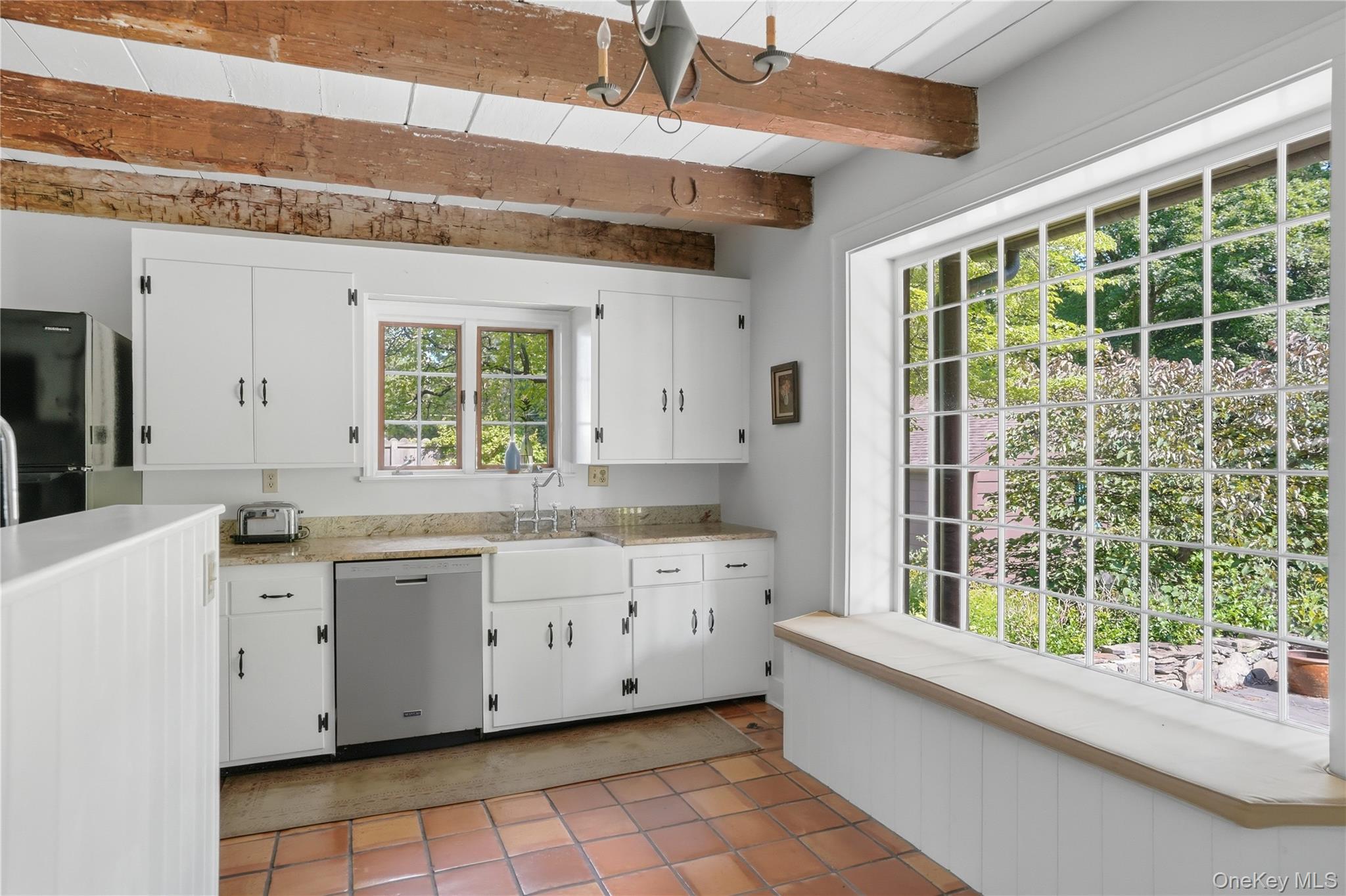 809 Traver Road – For Sale photo 5