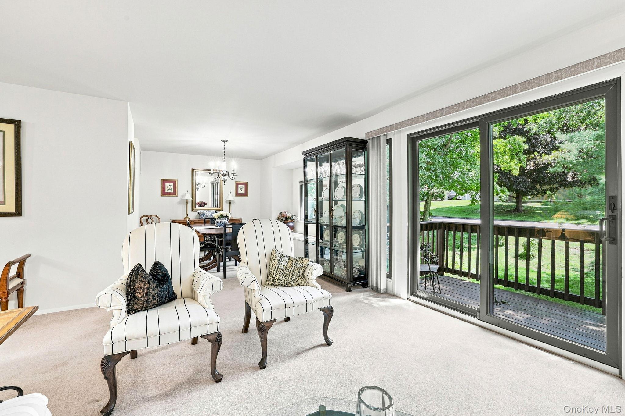 45 Jefferson Oval, Unit H photo 6