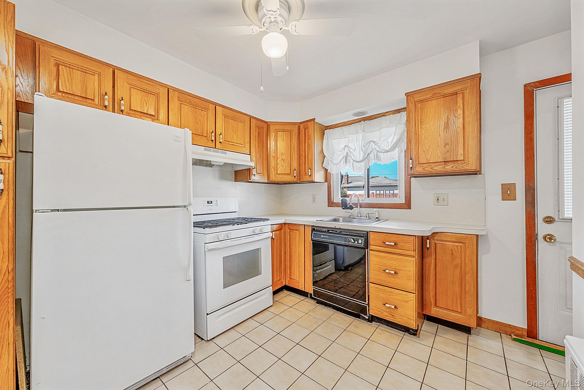 177 10th Street – For Sale photo 9