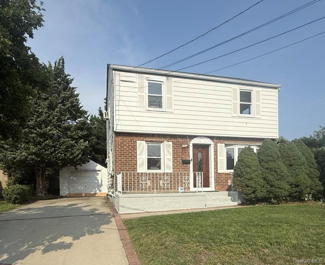 410 Herricks Road – For Rent photo 2