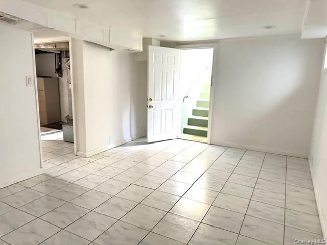 410 Herricks Road – For Rent photo 12
