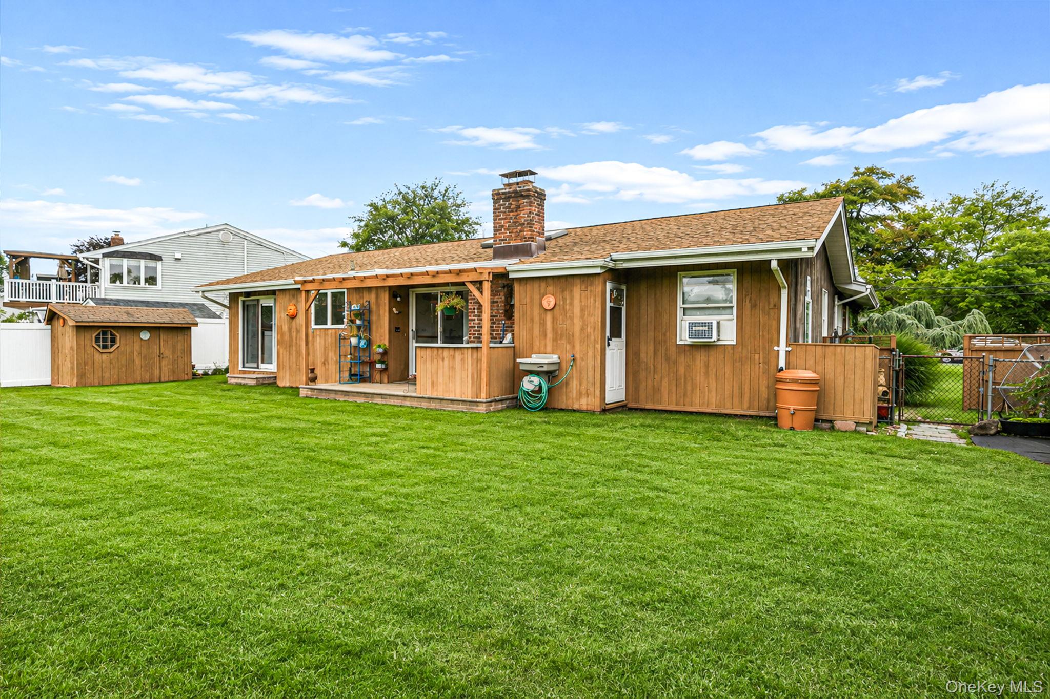 35 Fleets Point Drive – For Sale photo 15