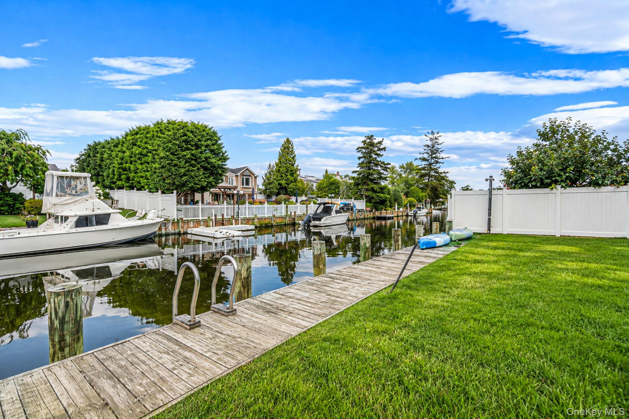 35 Fleets Point Drive – For Sale photo 18
