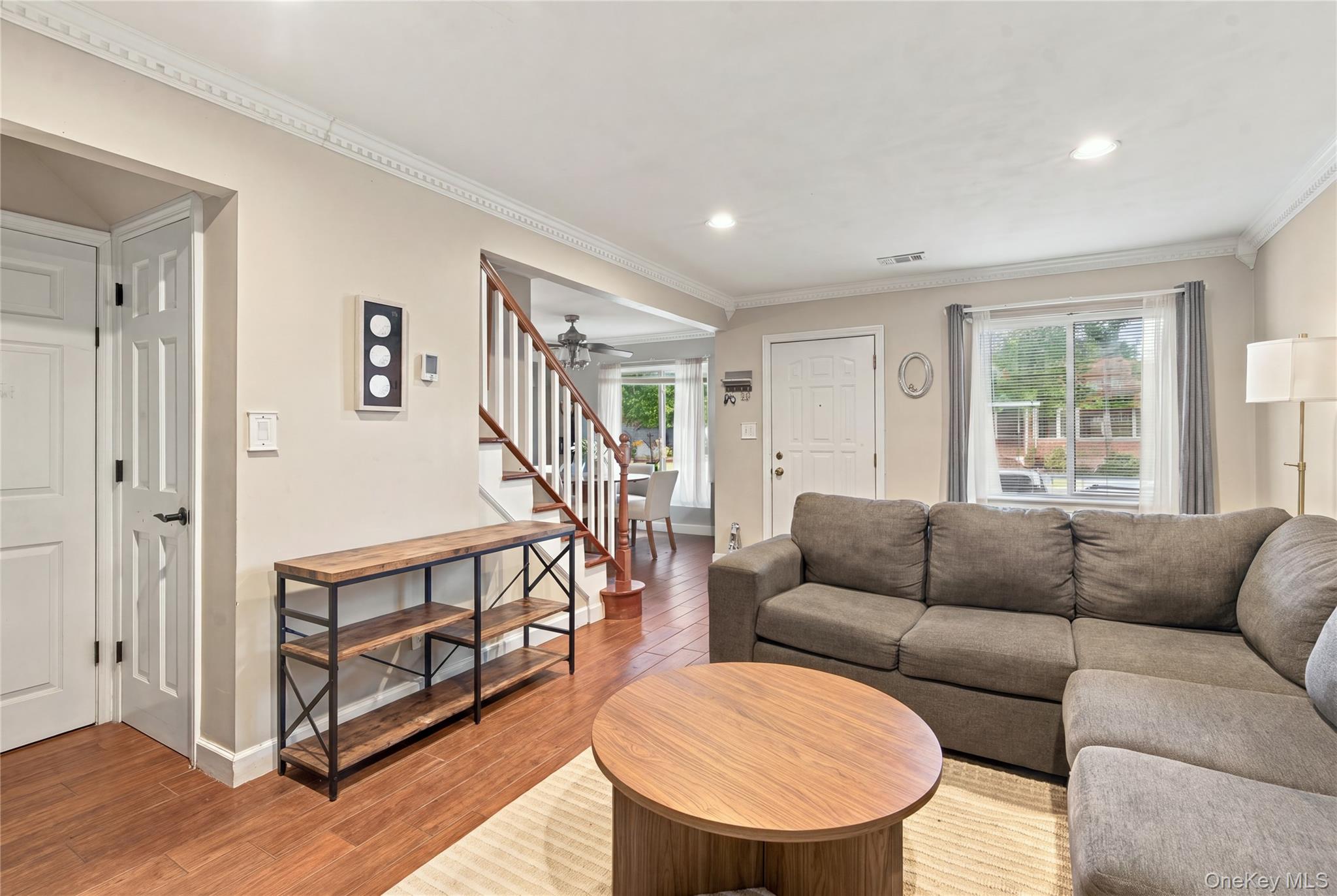 1 Alhambra Drive – For Sale photo 4