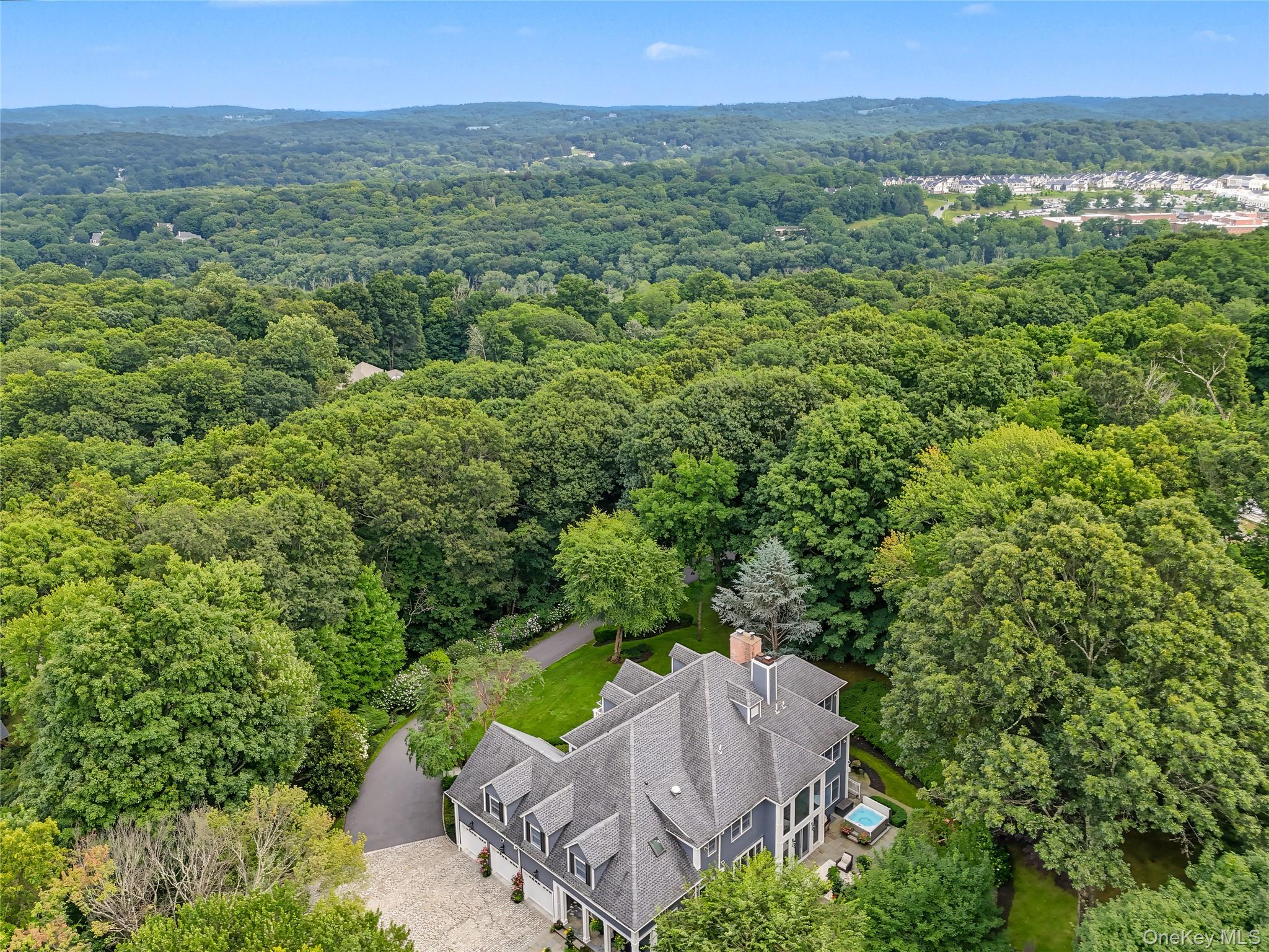 9 Trails End – For Sale photo 49