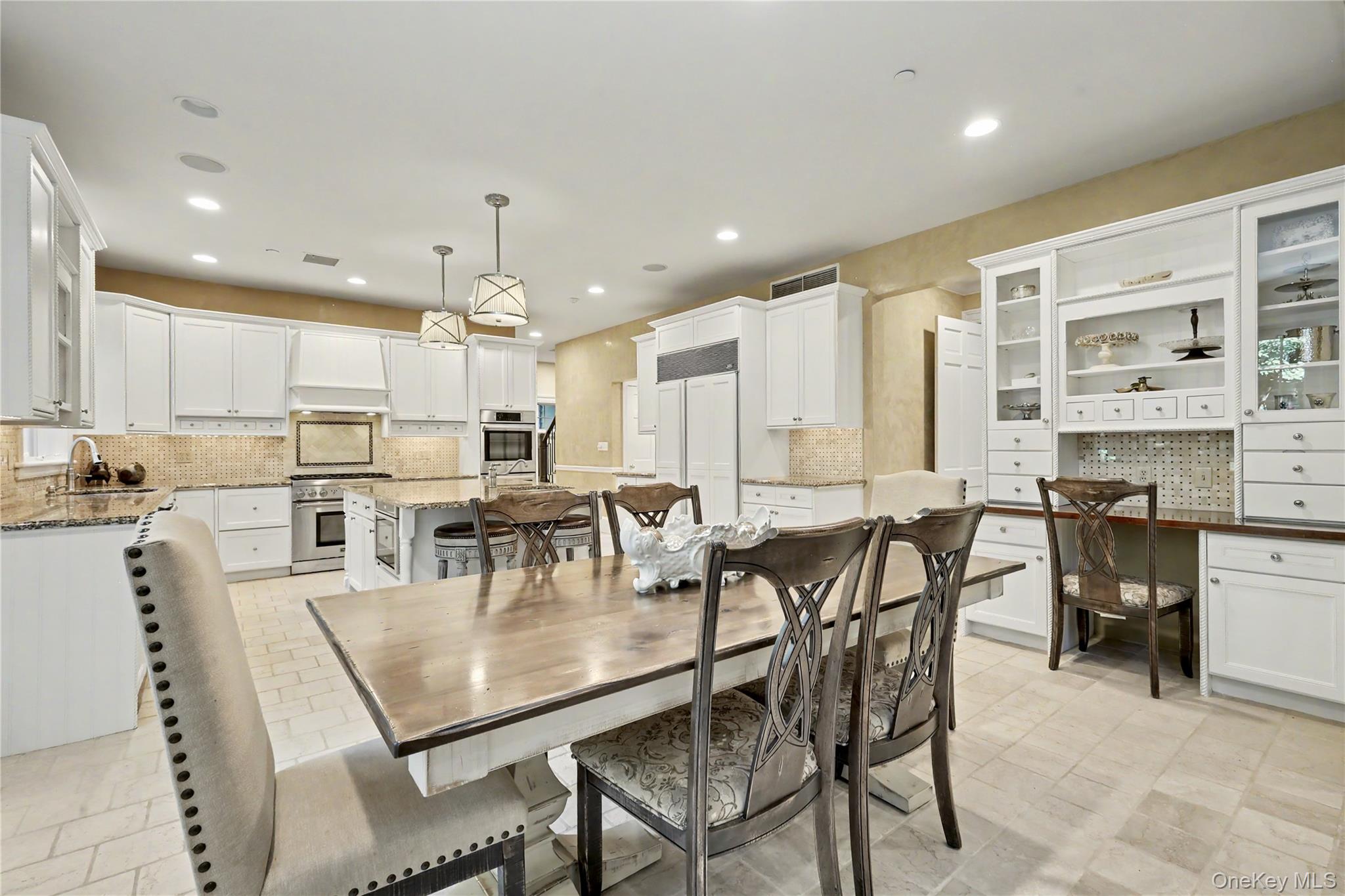 9 Trails End – For Sale photo 12