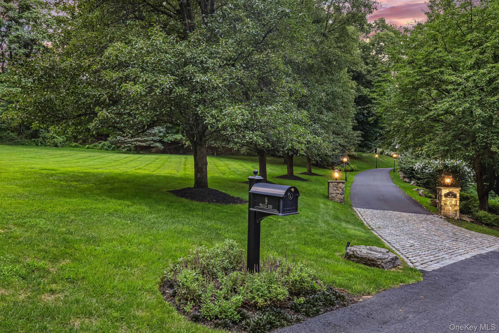 9 Trails End – For Sale photo 50