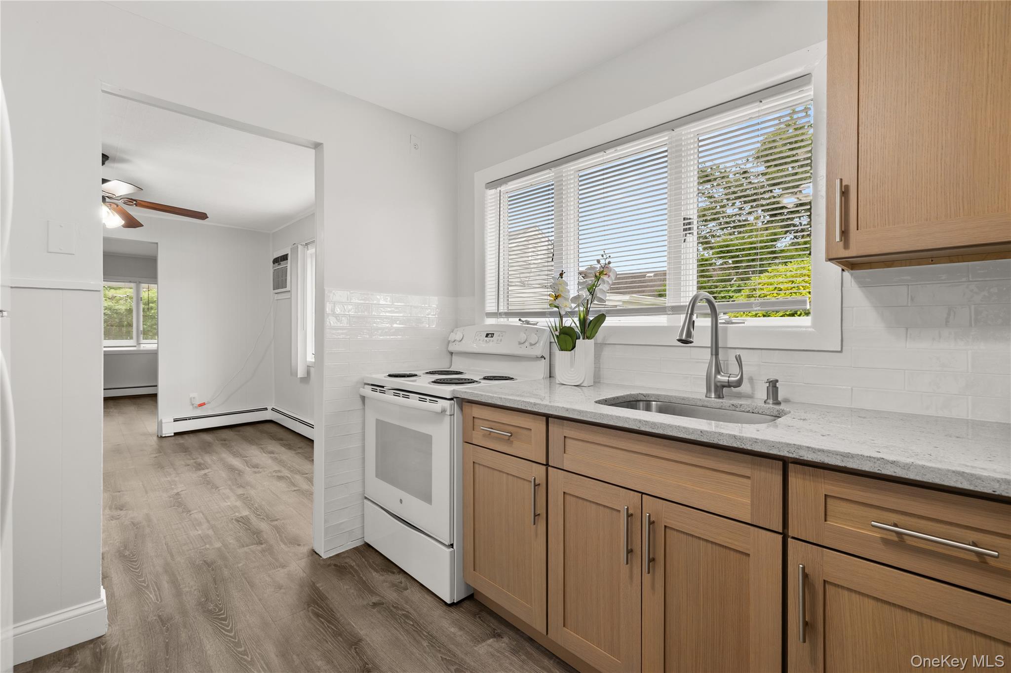 175 Centre Avenue – For Rent photo 7