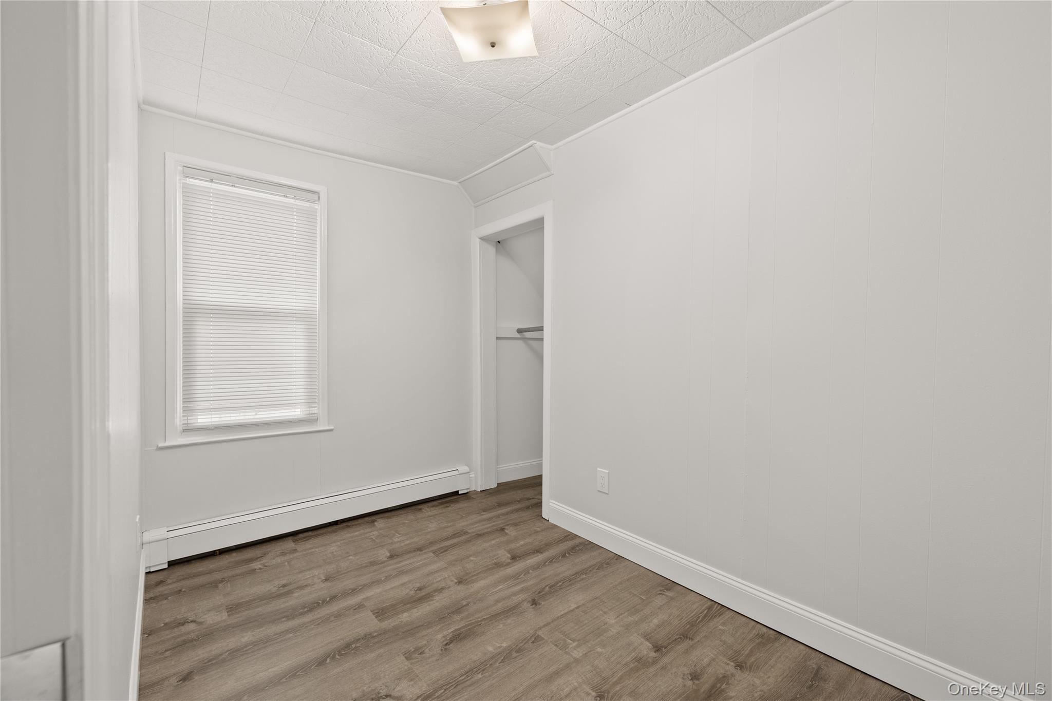 175 Centre Avenue – For Rent photo 9