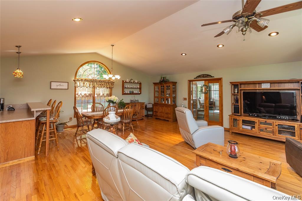 31 Bendlin Lane – For Sale photo 9