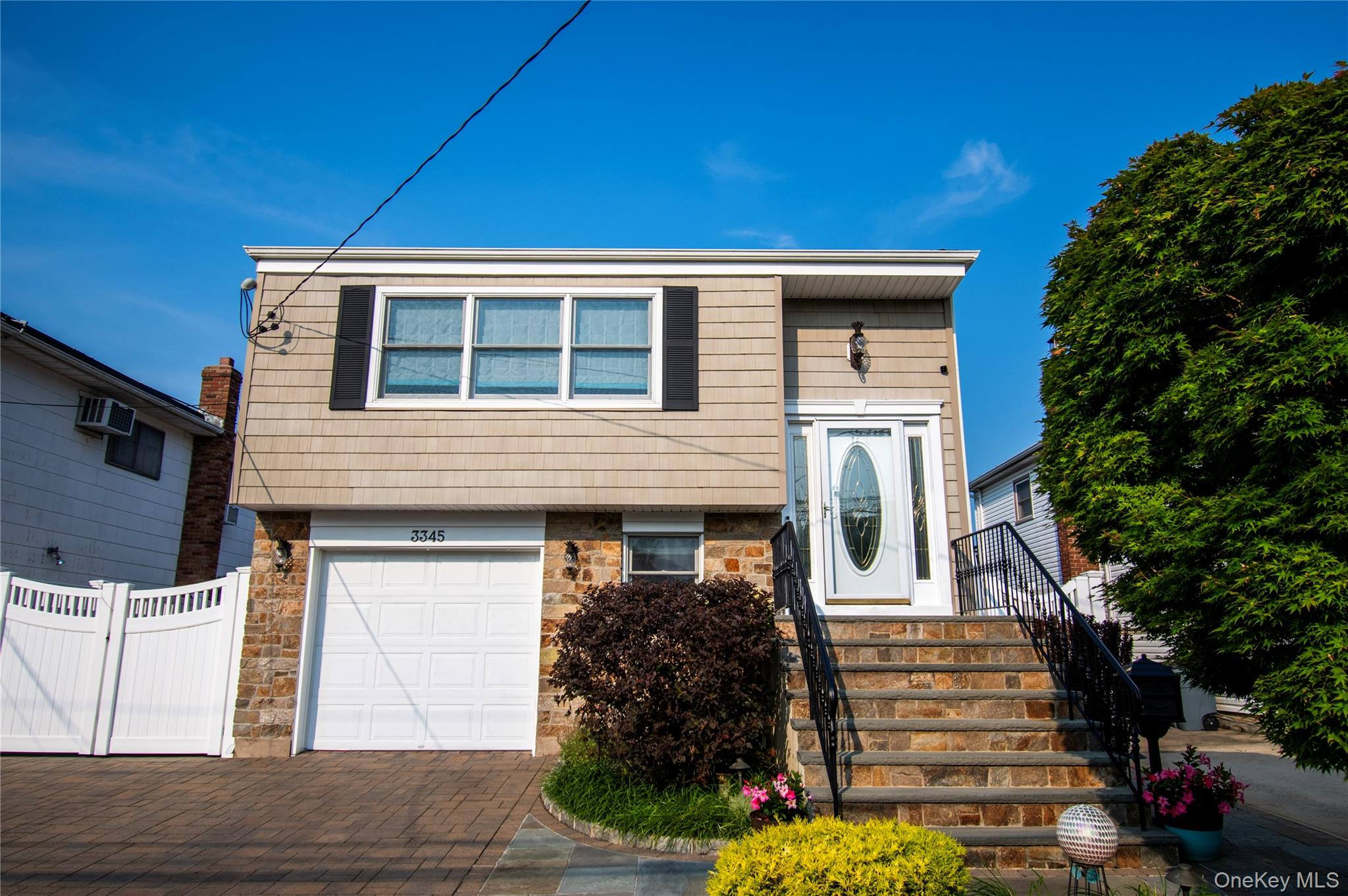 3345 Parkway Drive – For Sale