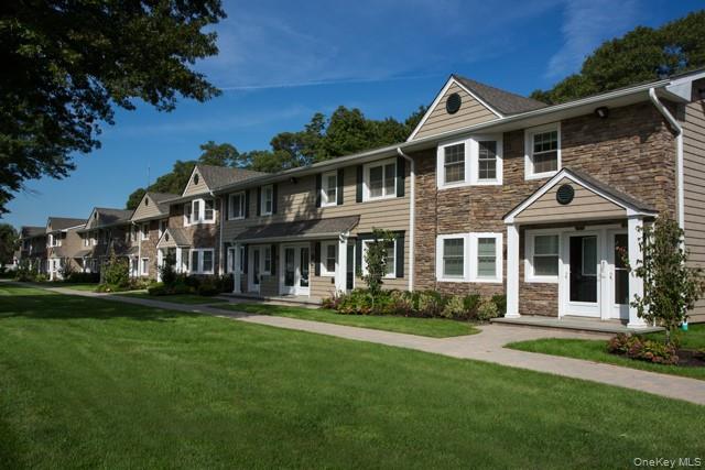 414 Tudor Lane, Unit 414