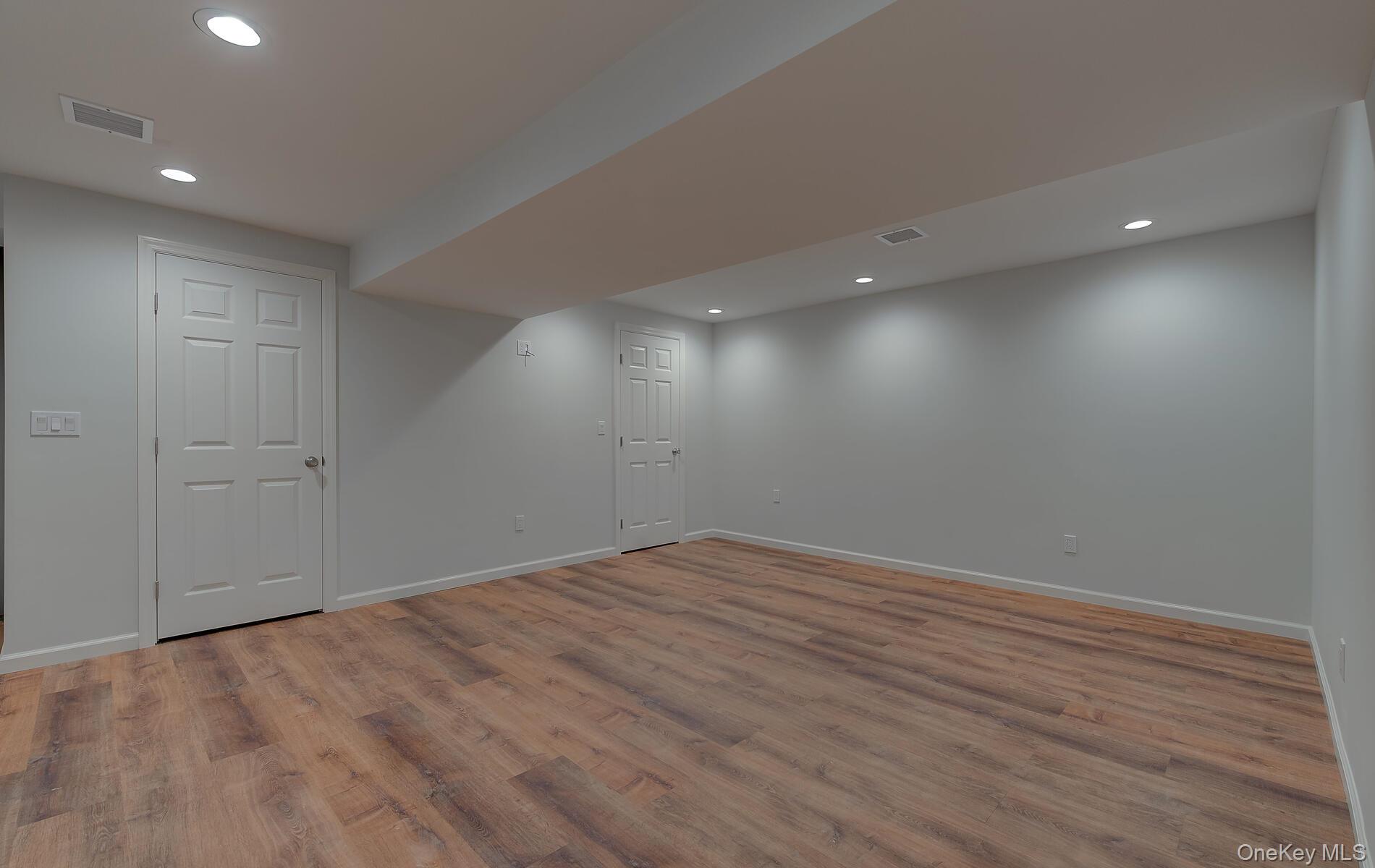 15 Bayview Avenue – For Rent photo 21