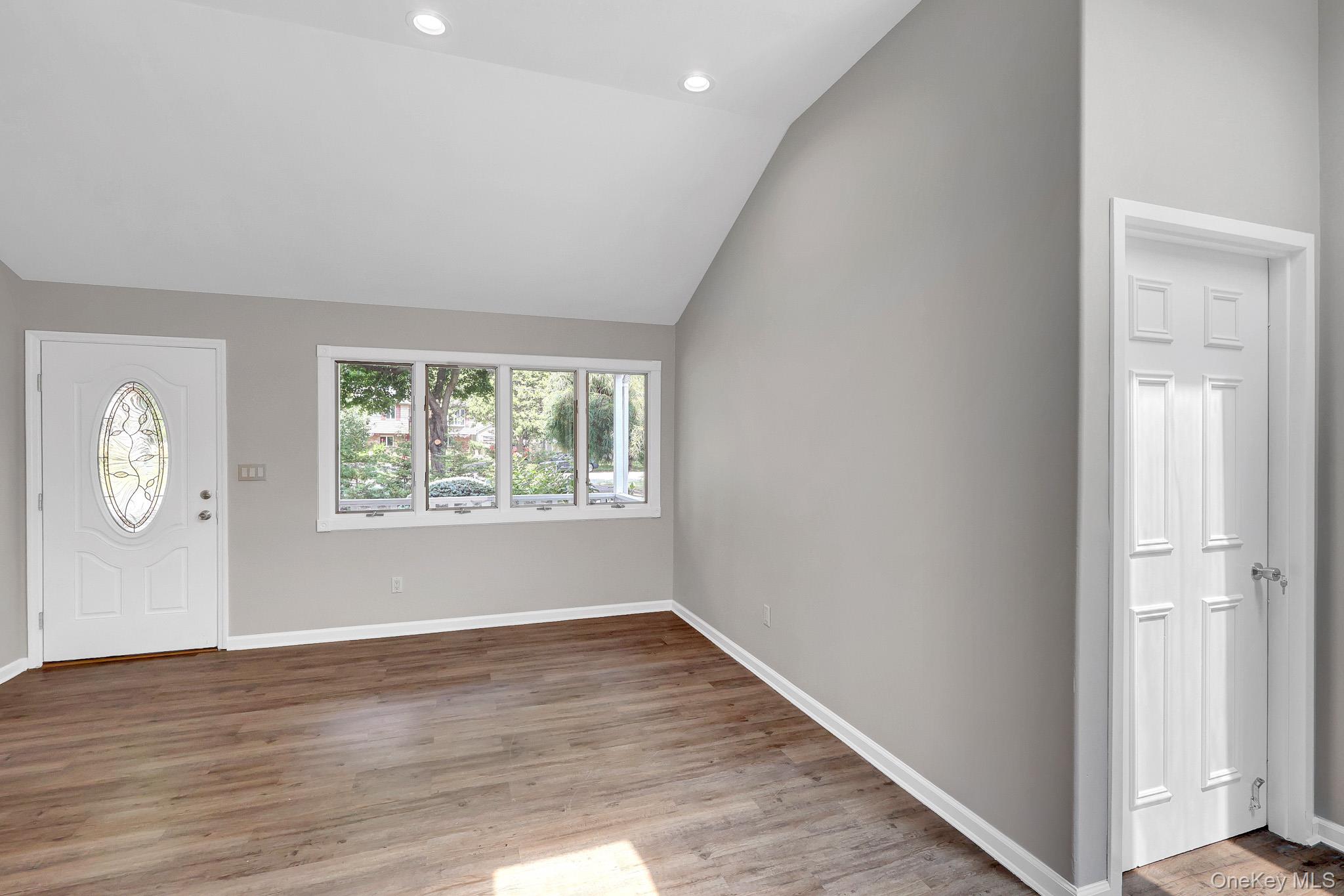 466 W 4th Street – For Sale photo 12