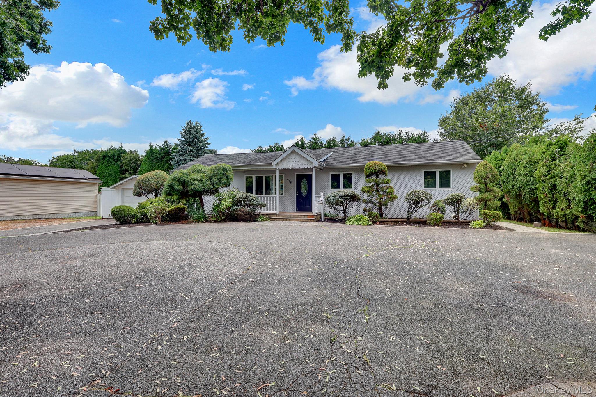 466 W 4th Street – For Sale photo 34