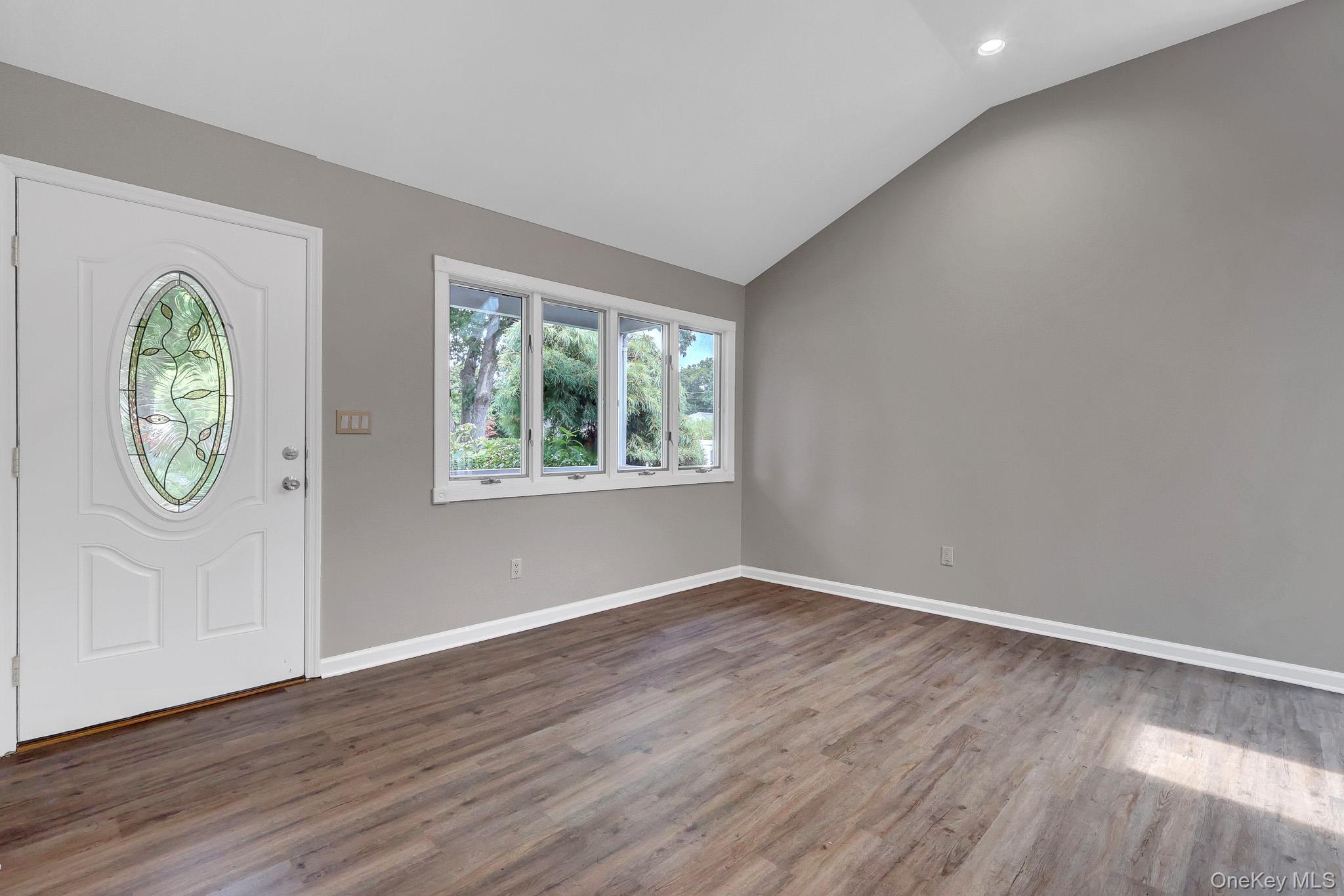 466 W 4th Street – For Sale photo 13