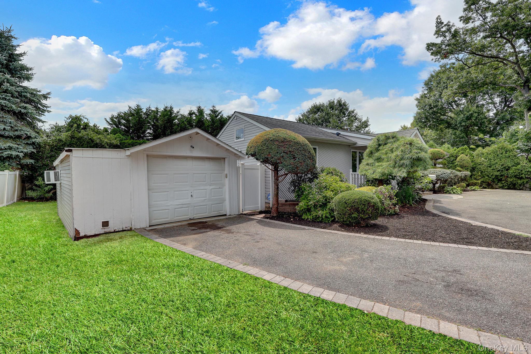 466 W 4th Street – For Sale photo 36