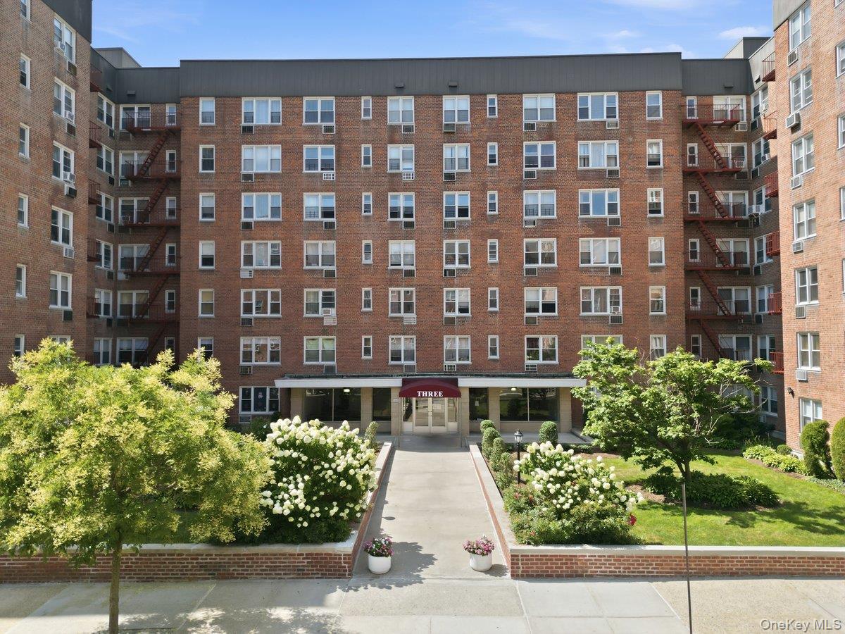 3 Sadore Lane, Unit 7P