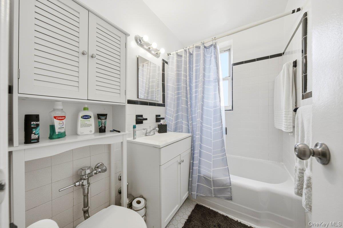 3 Sadore Lane, Unit 7P photo 6