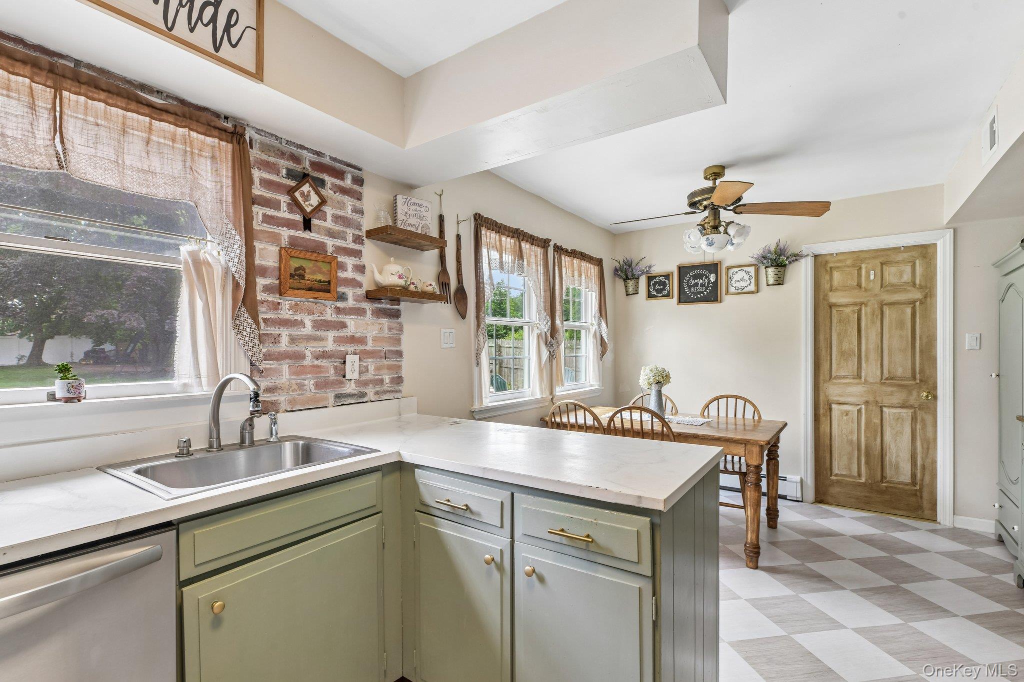 21 Manchester Lane – For Sale photo 15