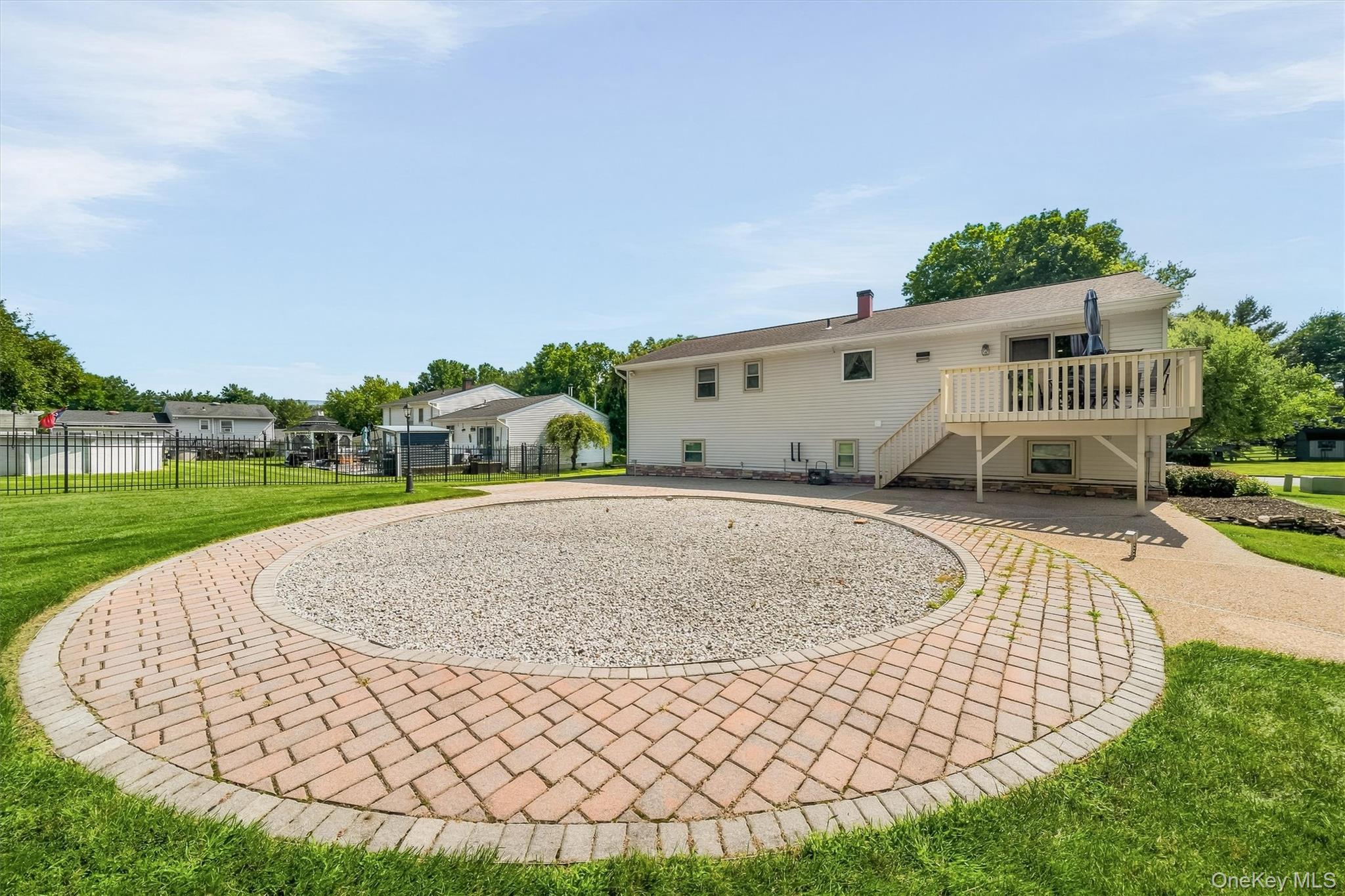 80 Decker Drive – For Sale photo 41