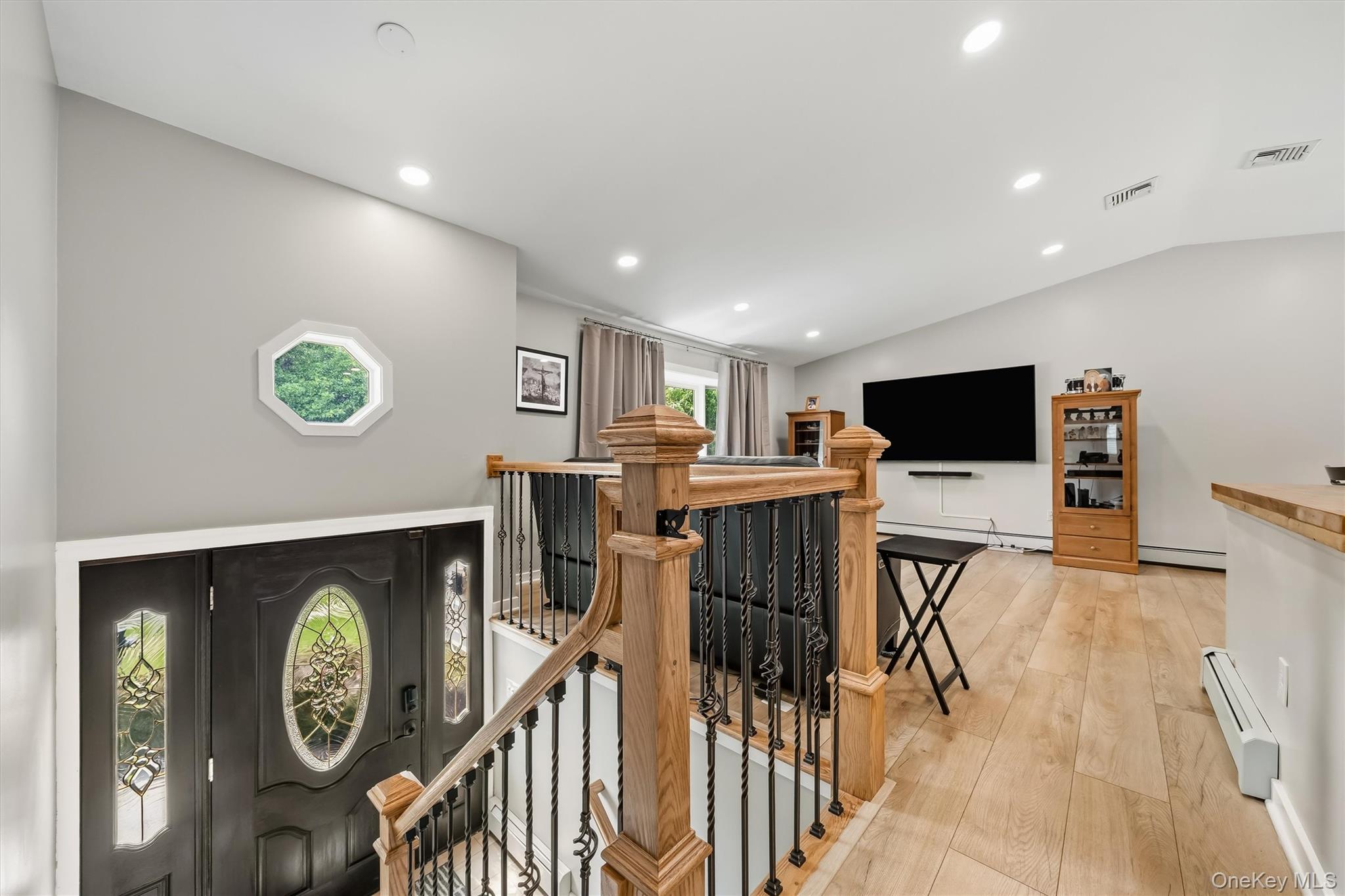 80 Decker Drive – For Sale photo 3