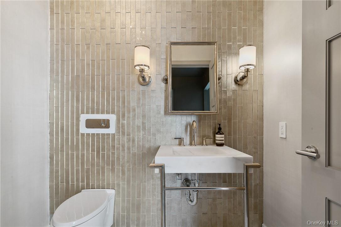 5 Renaissance Square, Unit PH40C photo 8