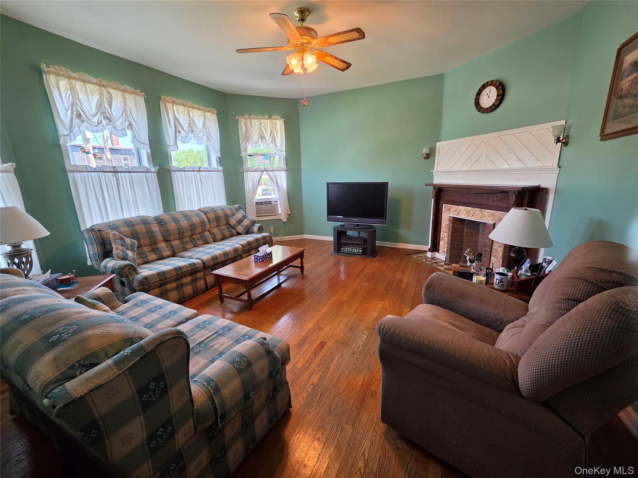 83 Green Street – For Sale photo 3