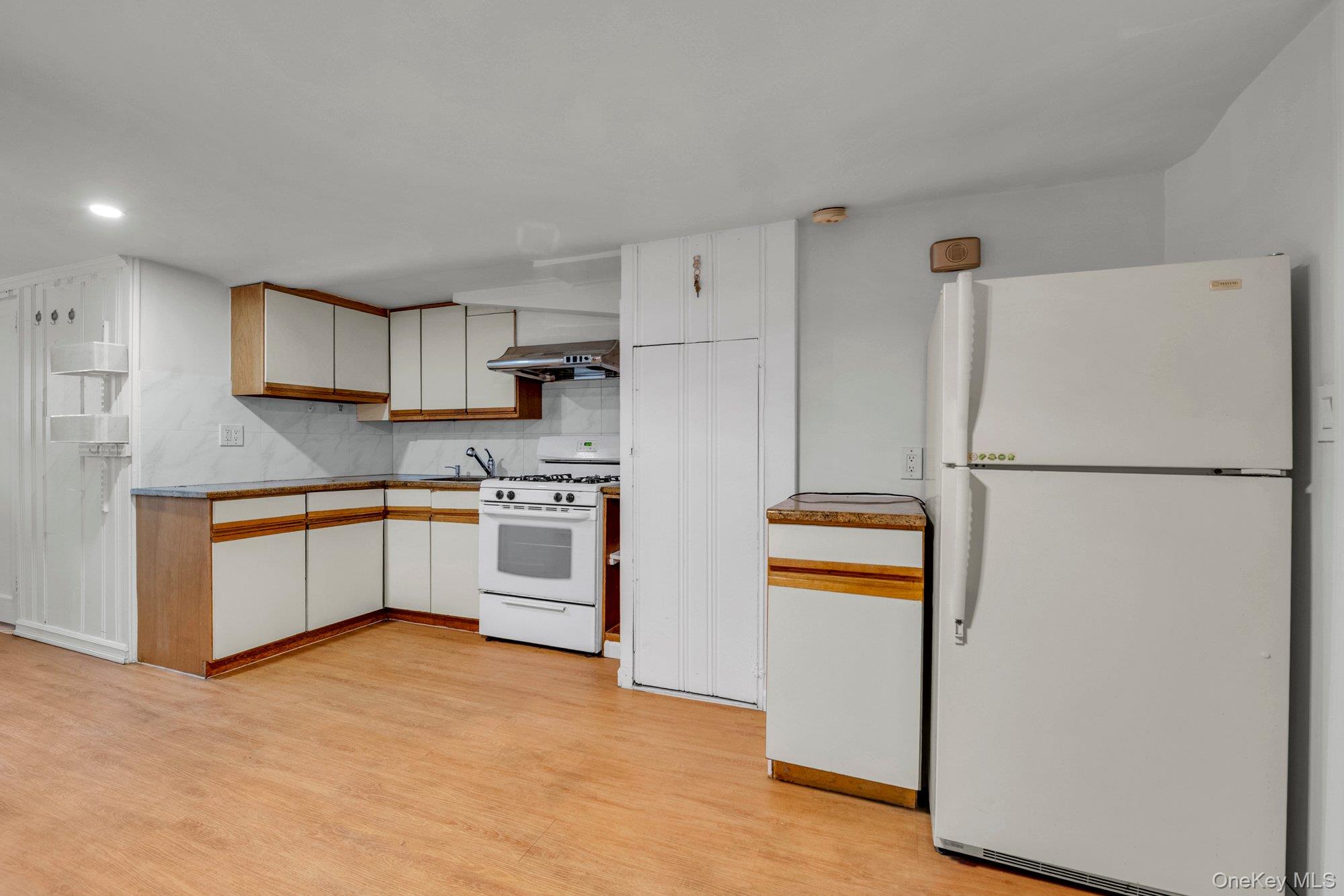 132-41 60th Avenue – For Sale photo 17