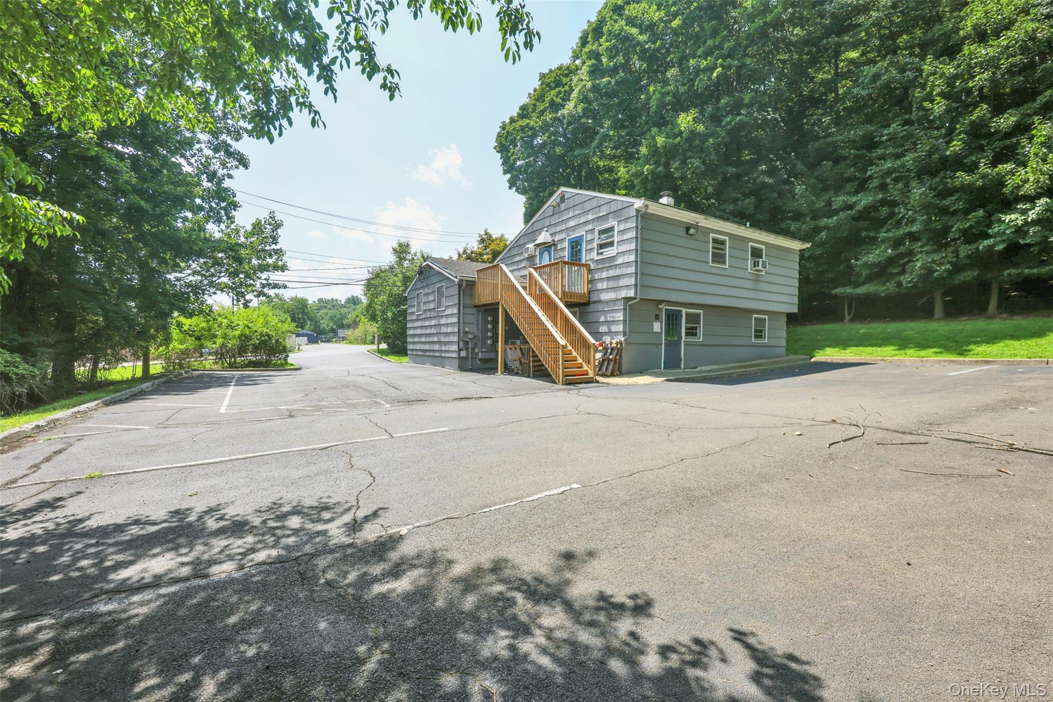 28 New Hempstead Road – For Sale photo 2