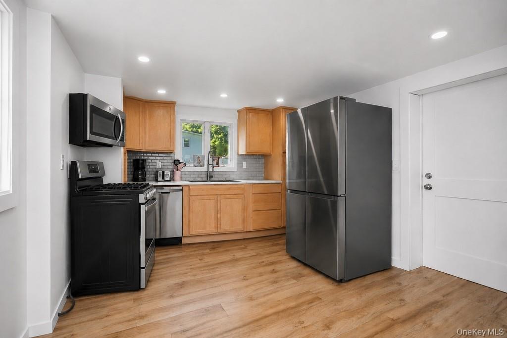 139 8th Street – For Sale photo 14