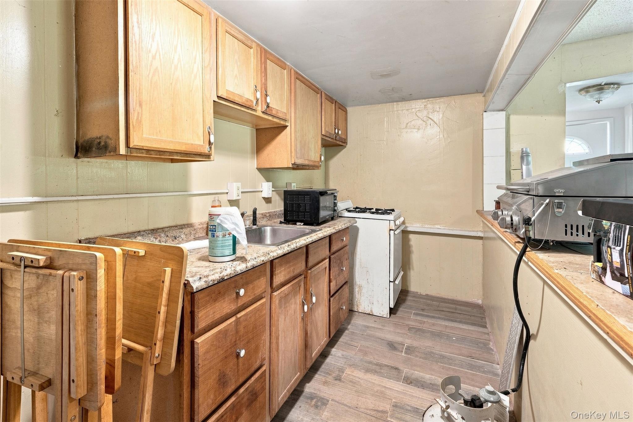 26 Weitz Road – For Sale photo 18