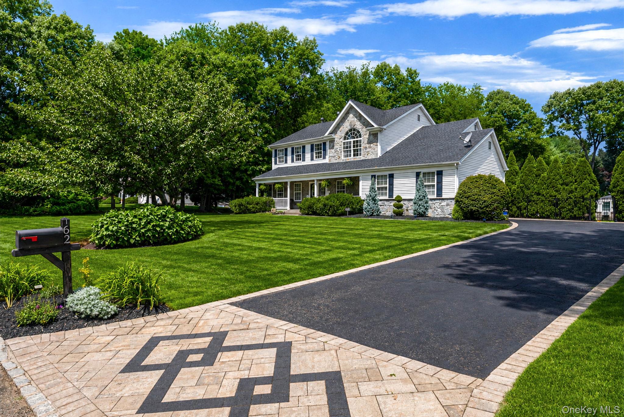 62 Ridgefield Drive – For Sale photo 3