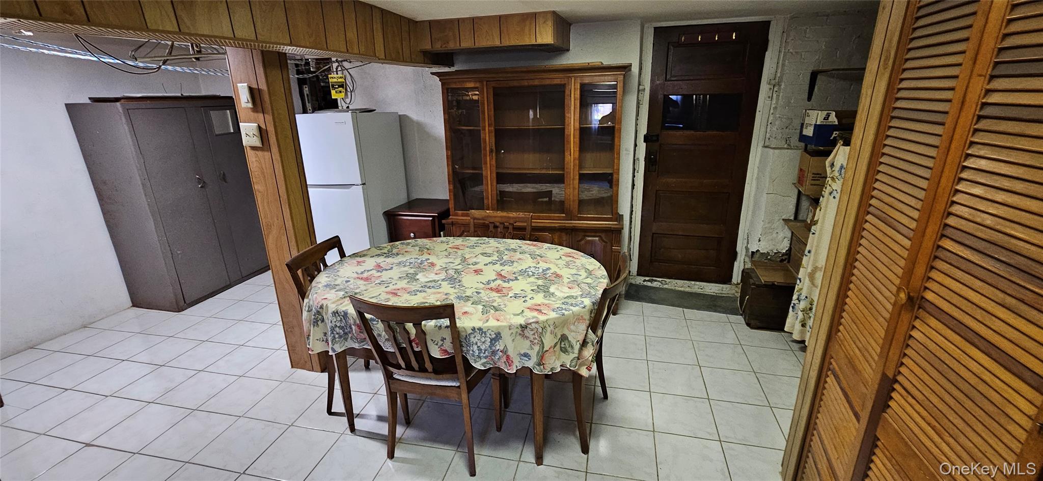 7854 75th Street – For Sale photo 12