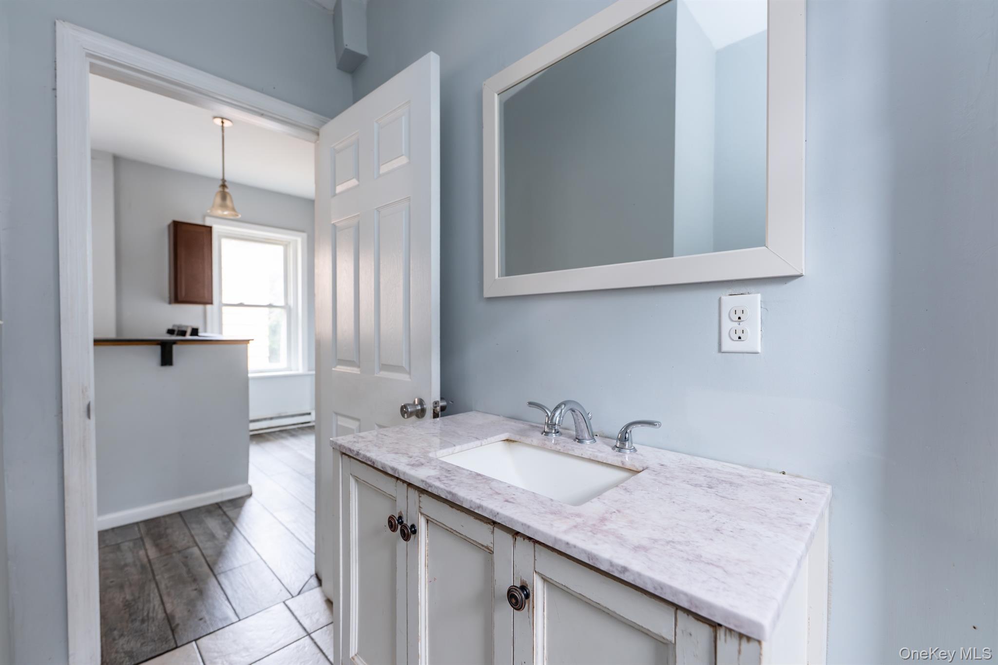 102 Henry Street – For Sale photo 22