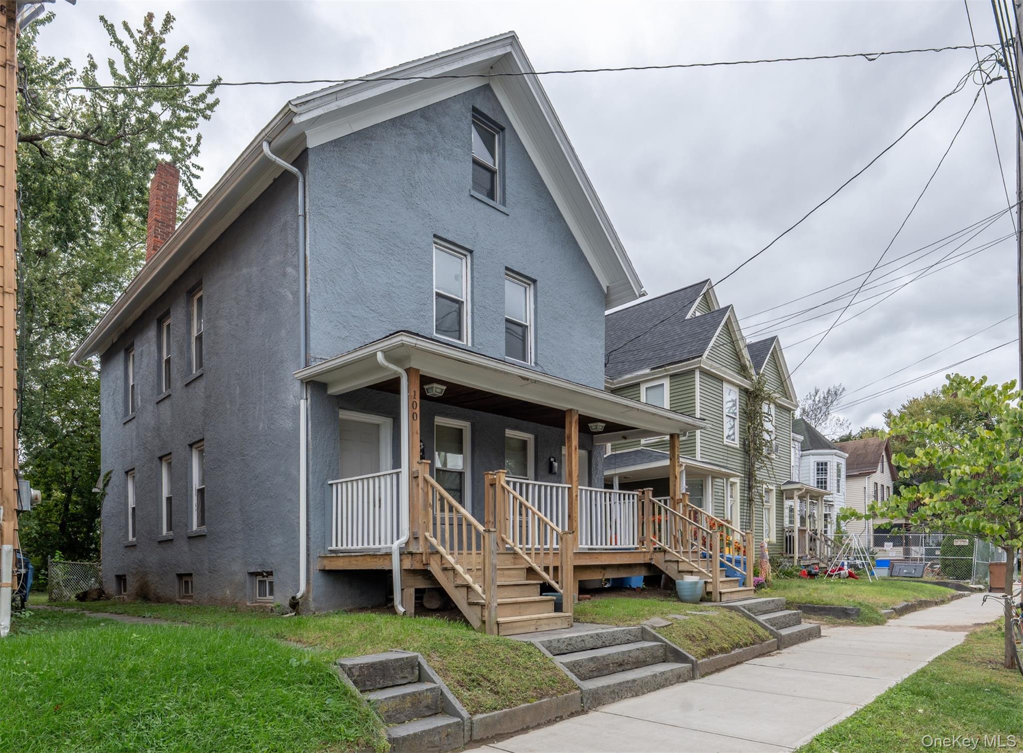 102 Henry Street – For Sale photo 2