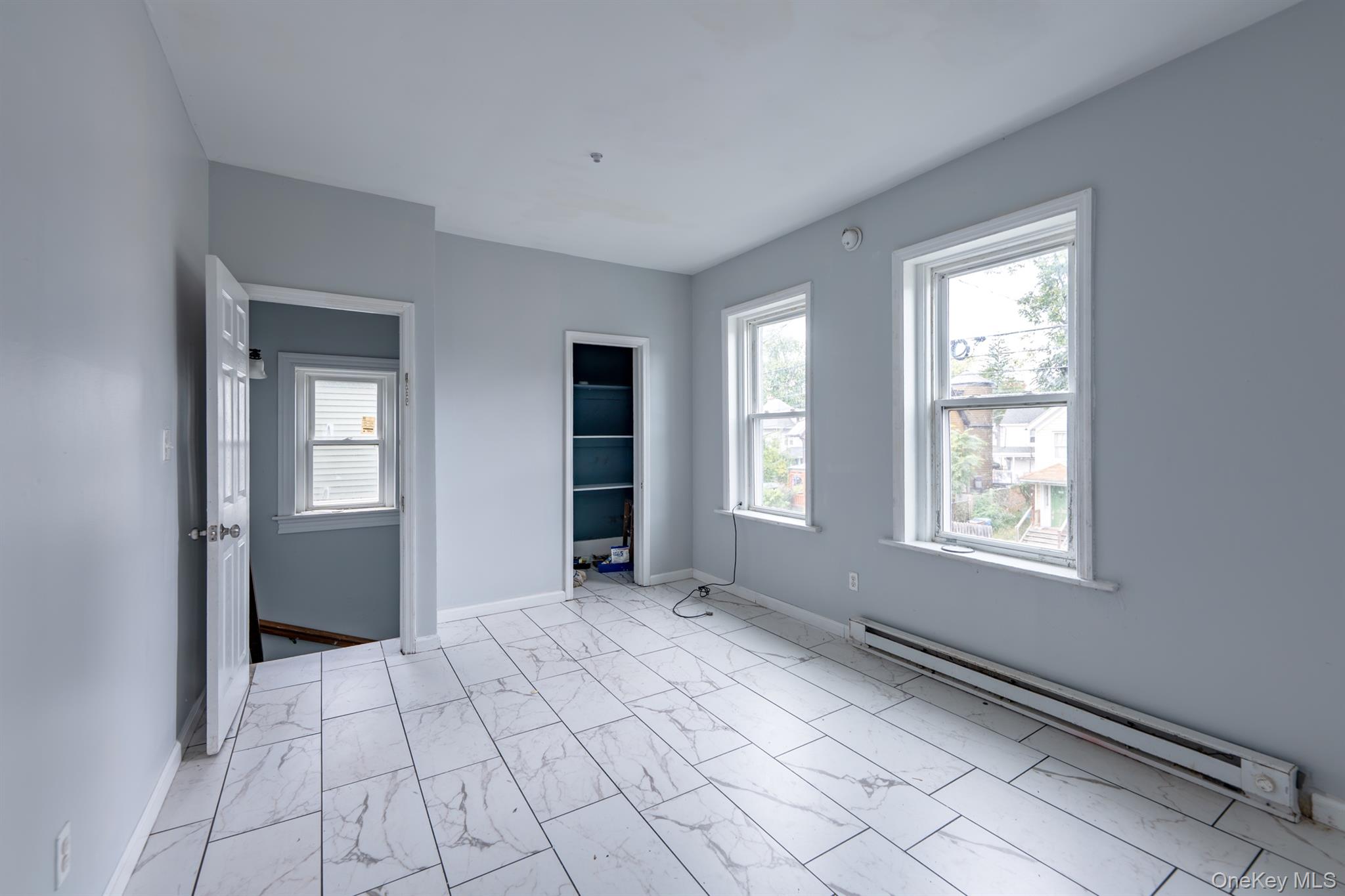 102 Henry Street – For Sale photo 16