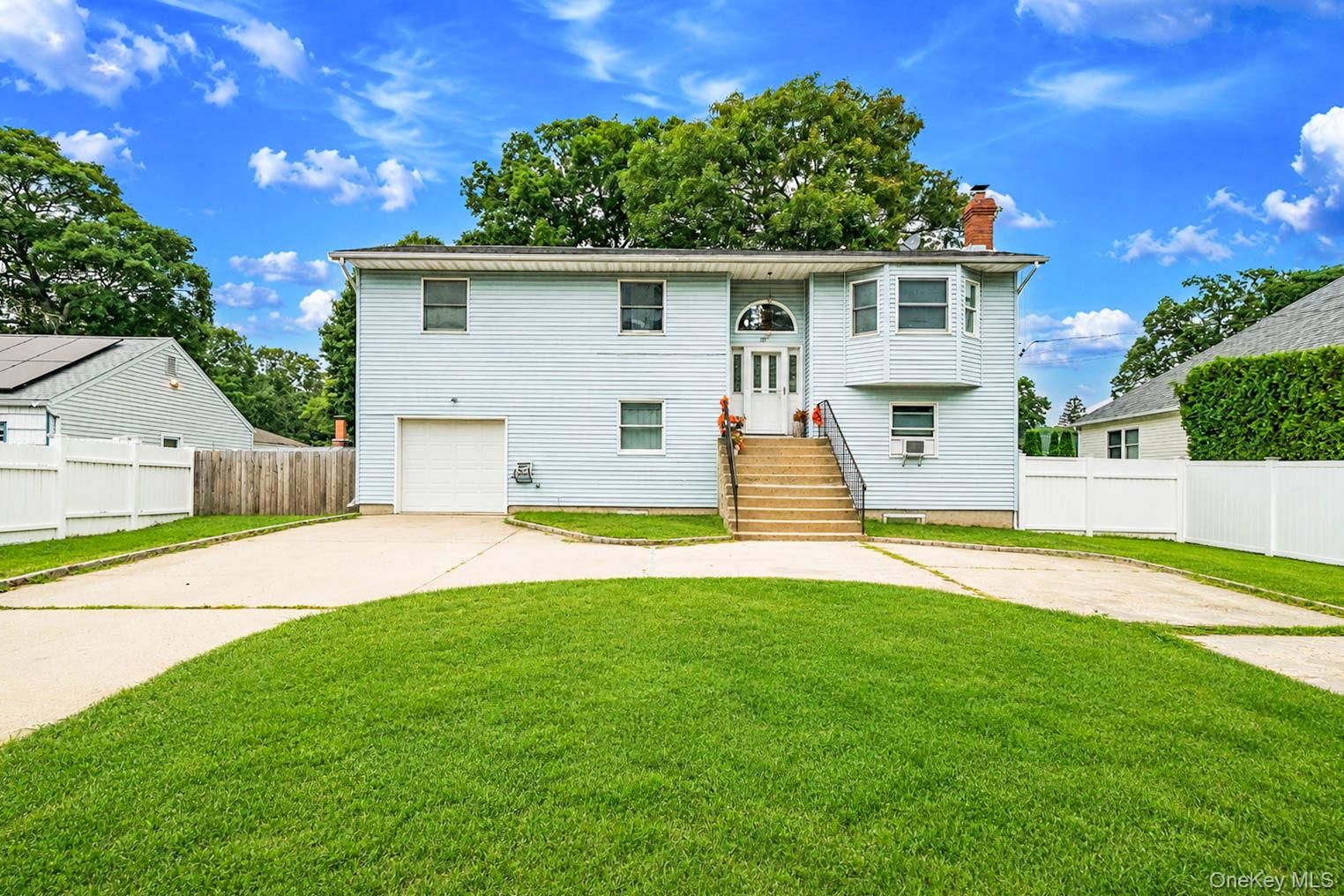 107 Cedar Oaks Avenue – For Sale