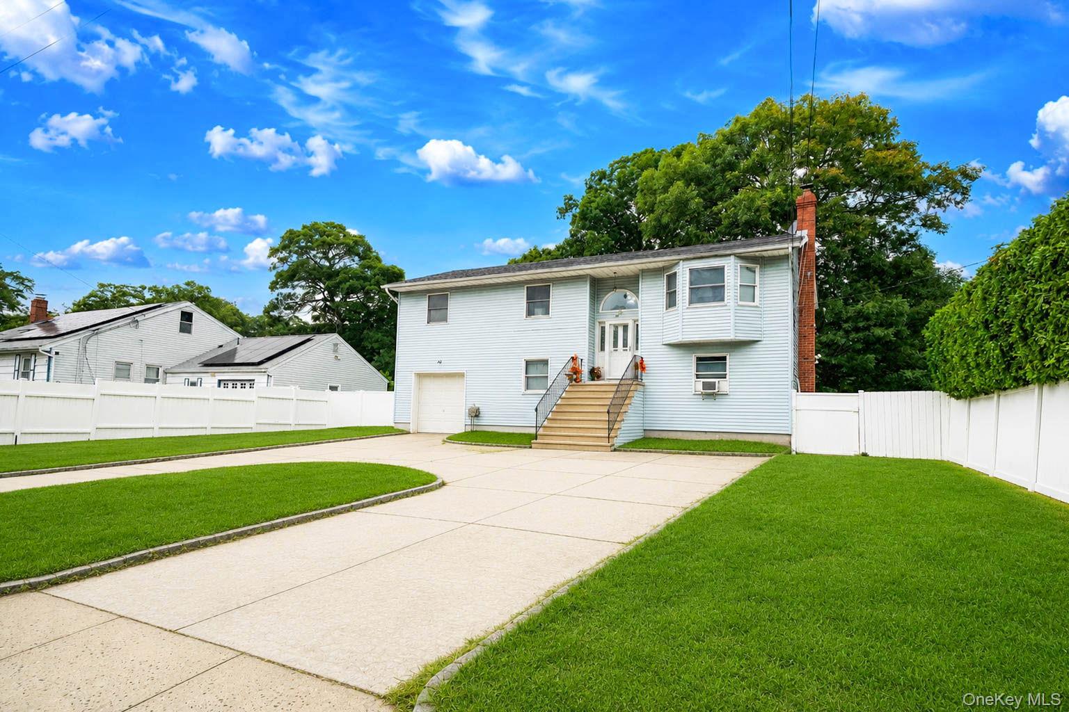 107 Cedar Oaks Avenue – For Sale photo 2