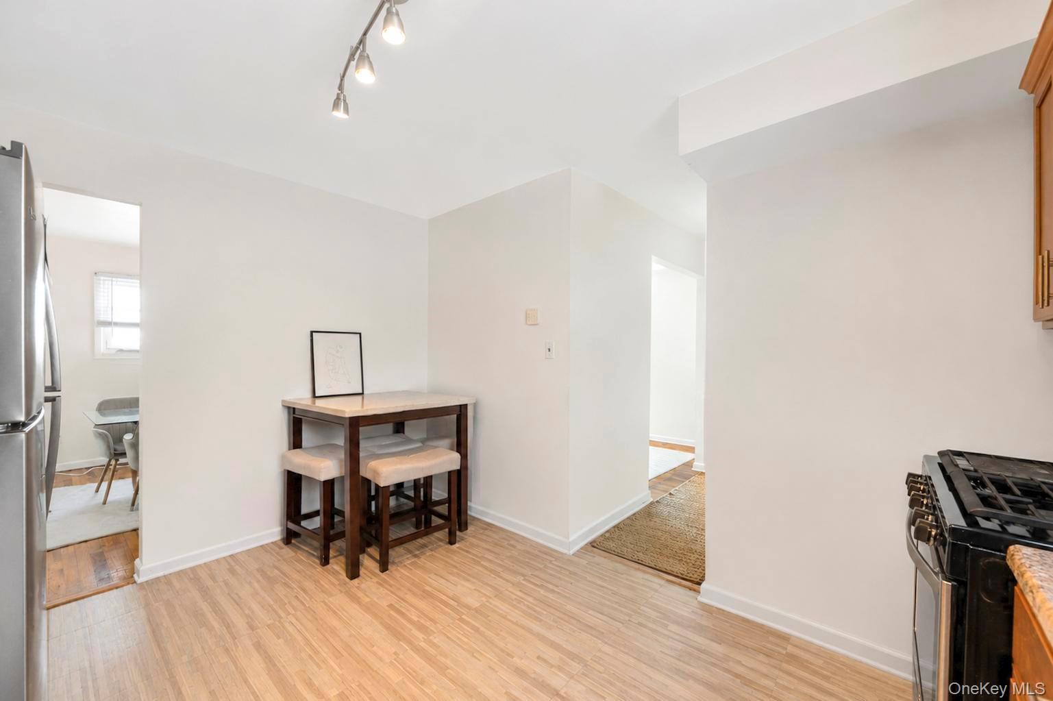 5 Tyler Avenue – For Rent photo 10