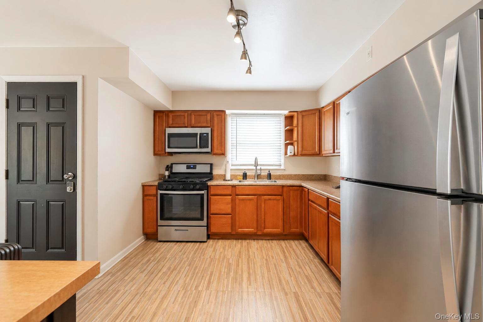 5 Tyler Avenue – For Rent photo 13