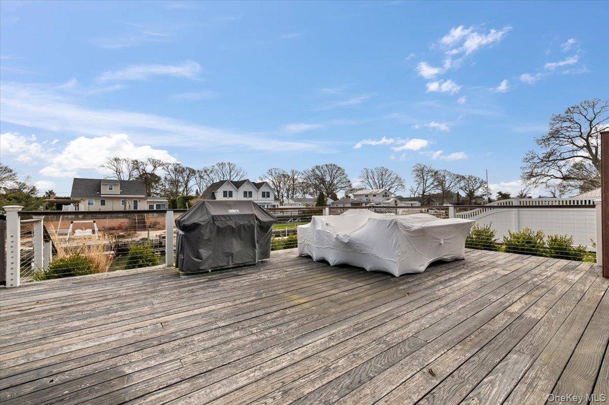 7 Whiting Road – For Sale photo 17