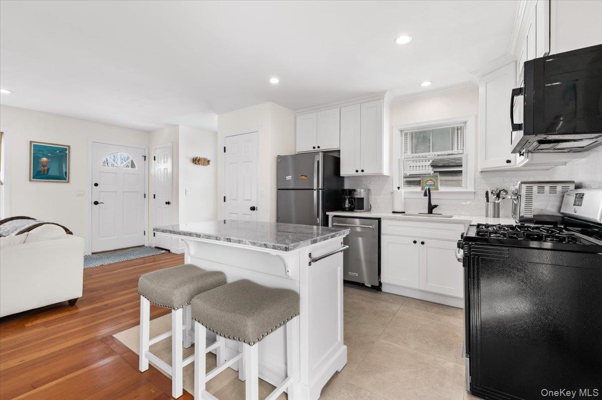 7 Whiting Road – For Sale photo 10