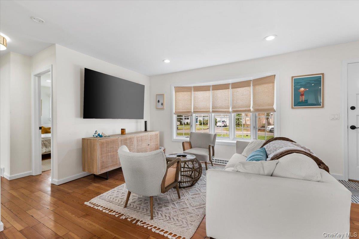 7 Whiting Road – For Sale photo 12