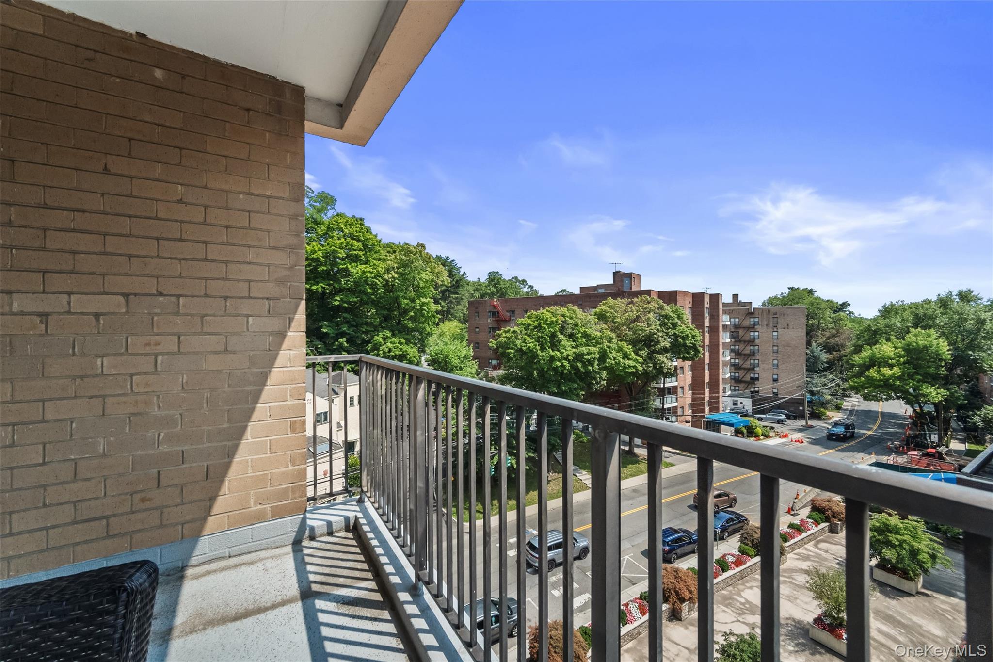 100 E Hartsdale Avenue, Unit 6LW photo 7