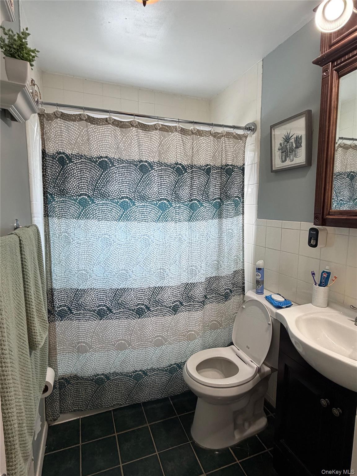 82 E Hollywood Avenue – For Rent photo 9